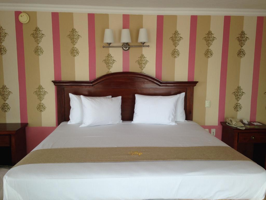 Hotel Plaza Colonial Campeche Zimmer foto