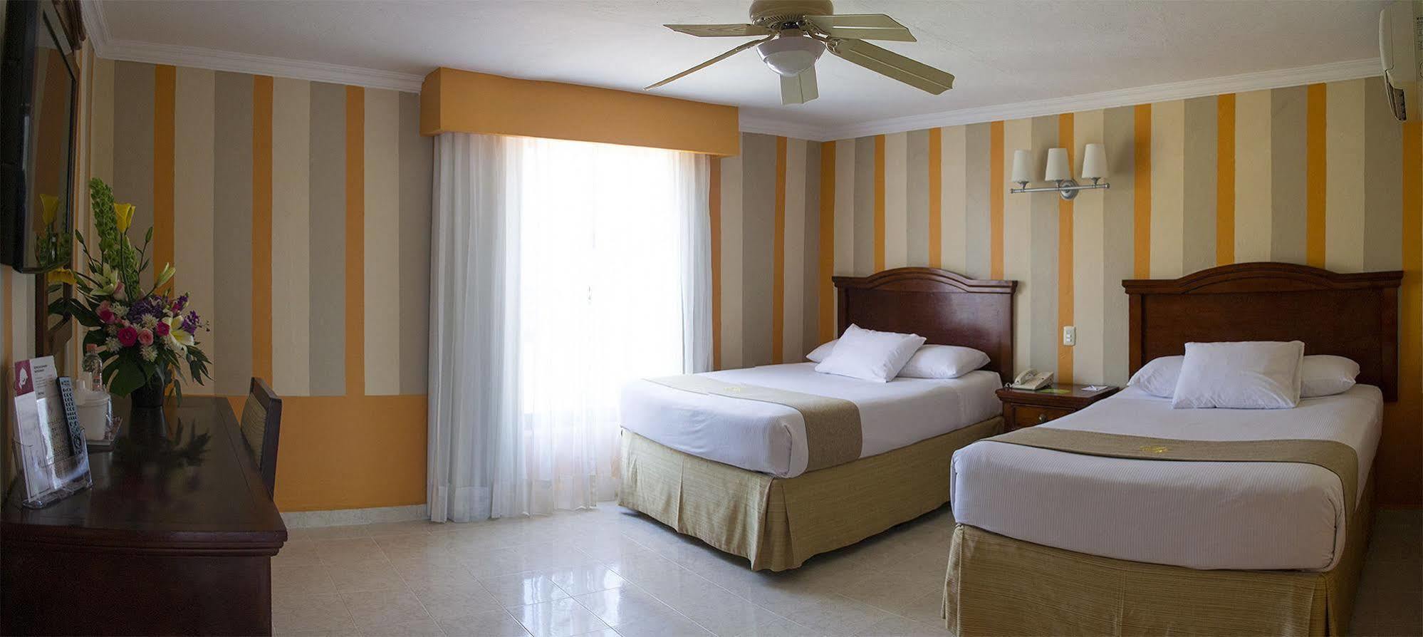 Hotel Plaza Colonial Campeche Exterior foto